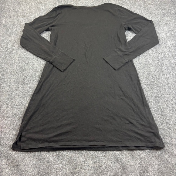 VICTORIA’S SECRET Women’s Black Long Sleeve Nightgown Snowflakes size: Medium - Picture 2 of 5